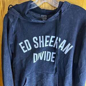 Ed Sheeran Divide World Tour Hoodie, Distressed Black Acid Wash, Size Small